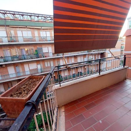 12Min Da Roma Centro Stanza Grande E Luminosa Hotel Ciampino Luaran gambar