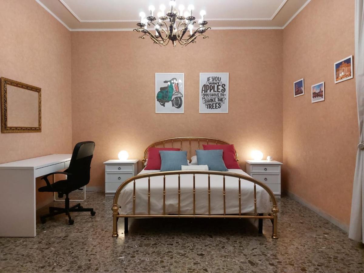 12Min Da Roma Centro Stanza Grande E Luminosa Hotel Ciampino Luaran gambar