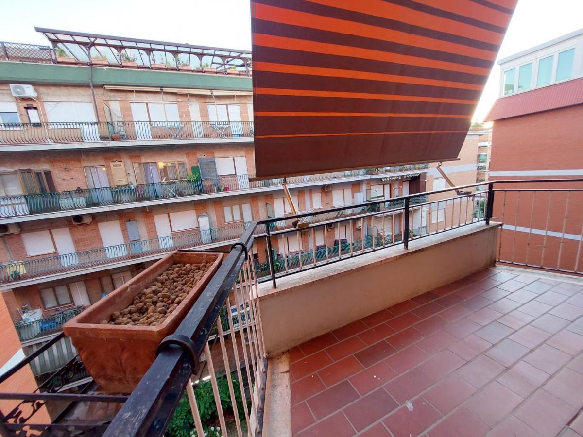 12Min Da Roma Centro Stanza Grande E Luminosa Hotel Ciampino Luaran gambar